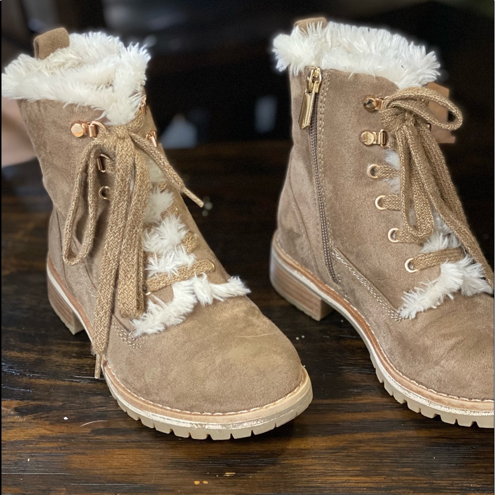 Girls Boots Size 1